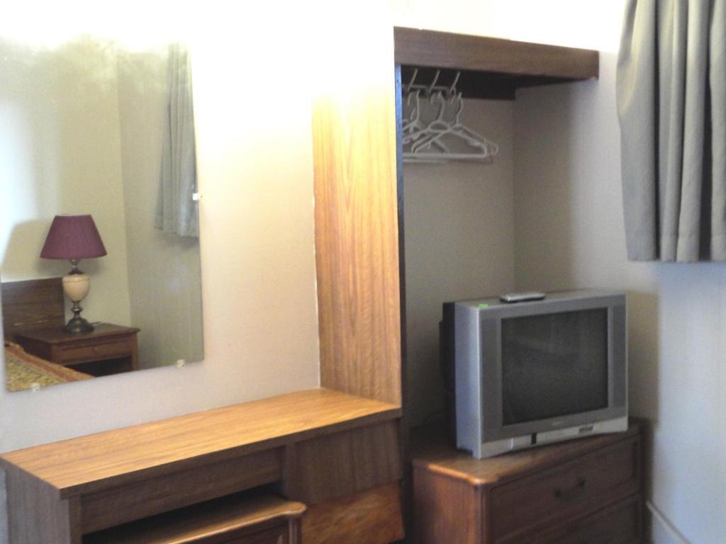 Blue Stream Motel Vernon Habitación foto