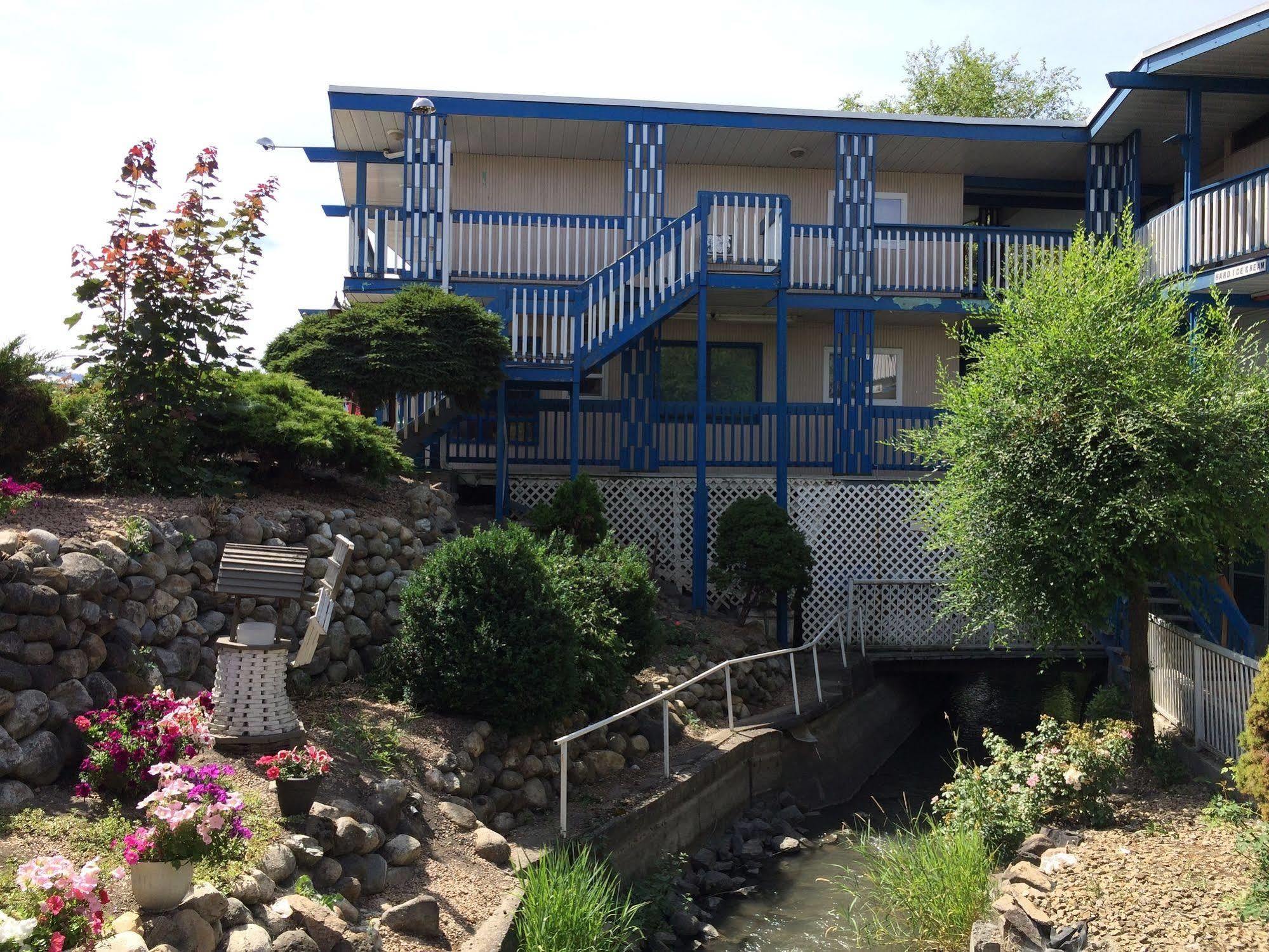 Blue Stream Motel Vernon Exterior foto